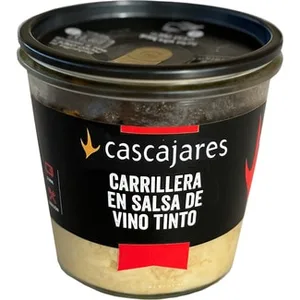 Carrillera de Cerdo en Salsa de Vino Tinto y Puré de Patata Cascajares