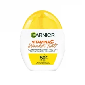 Fluido Facial con Color Vitamina C Spf50+ Tono Medio Wonder Tint Garnier 40 Ml.