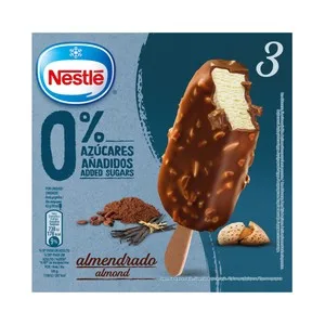 Nestlé Helado de Vainilla con Chocolate y Trocitos de Almendra, sin Azúcares Añadidos 3 X 90 Ml. 270 ML