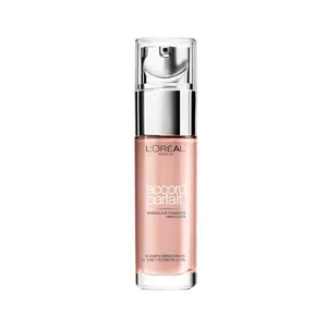 L"oréal Paris Accord Perfect Tono 5r5c Base de Maquillaje Líquido con Cobertura Media, Realza el Color sin Enmascarar la Piel.