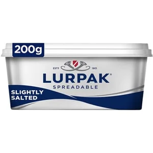 Mantequilla Tradicional Ligeramente Salada Fácil de Untar Lurpak
