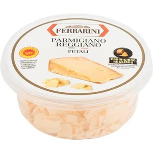 Queso Italiano Rallado en Escamas Parmigiano Reggiano DOP Elaborado con Leche Cruda Ferrarini