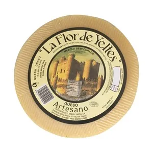 LA Flor de Yeltes Queso Mezcla Semicurado, Cuña. 600 G