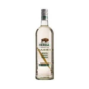 Strumbras Herbal Vodka Destilado 4 Veces, Elaborado y Embotellado en Lituania Botella de 1 L. 1000 ML