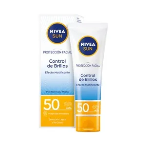 Nivea Sun  Protector Solar Facial para el Control de Brillos y con Factor de Protección 50 (muy Alto) Control de Brillos 50 Ml. 40 ML