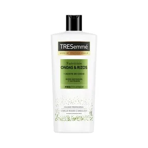 Tresemmé Ondas & Rizos Acondicionador Nutritivo con Aceite de Coco, para Rizos Nutridos y Definidos 685 Ml.